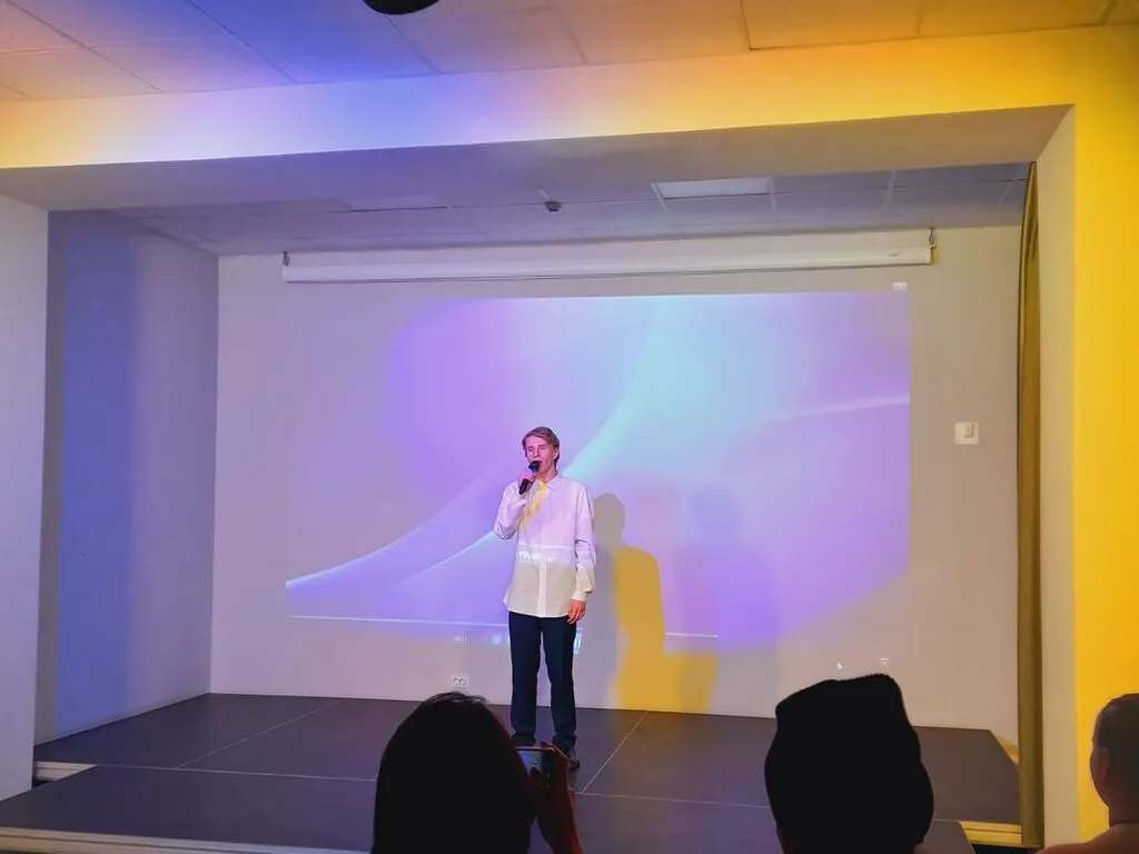 hv7TLTlv_WMFdJLI3MgJwPhQnur5vWa7LR_HbJBZi_N0ZaknI2OCOV0Gj2fhuKXMZGM_VCVf-PkIjFTrQx4gnj-s